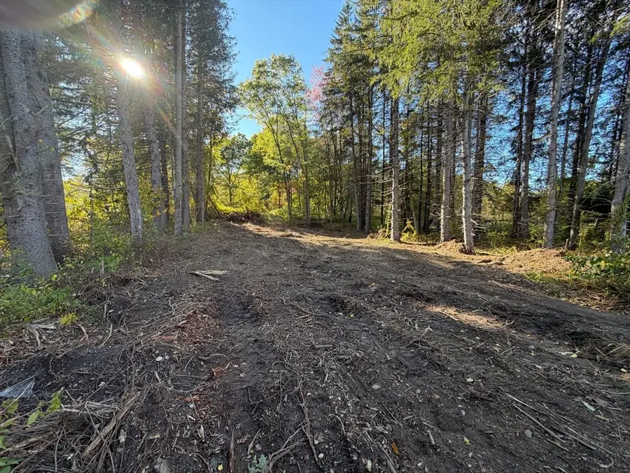 3 Howarth Rd, Oxford, MA 01540 - #2