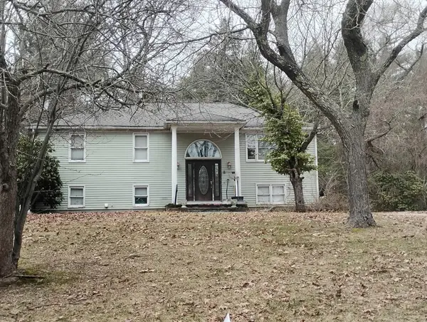 8 Tony Ter, Bridgewater, MA 02324