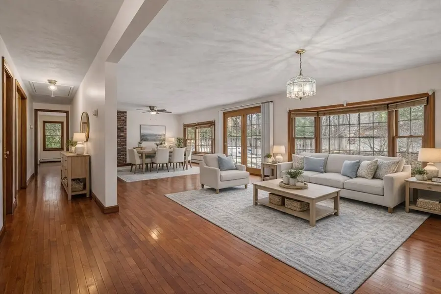 945 Walnut Plain Rd, Rochester, MA 02770 - #2