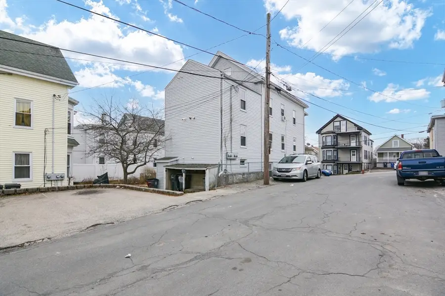 23 Grove St #1-1, Haverhill, MA 01832 - #3