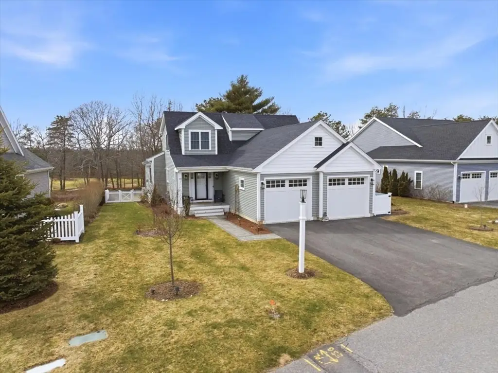 32 Pebble Beach Dr, Plymouth, MA 02360 - #1