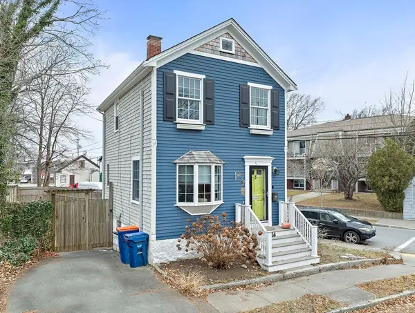 54 William St, Fairhaven, MA 02719