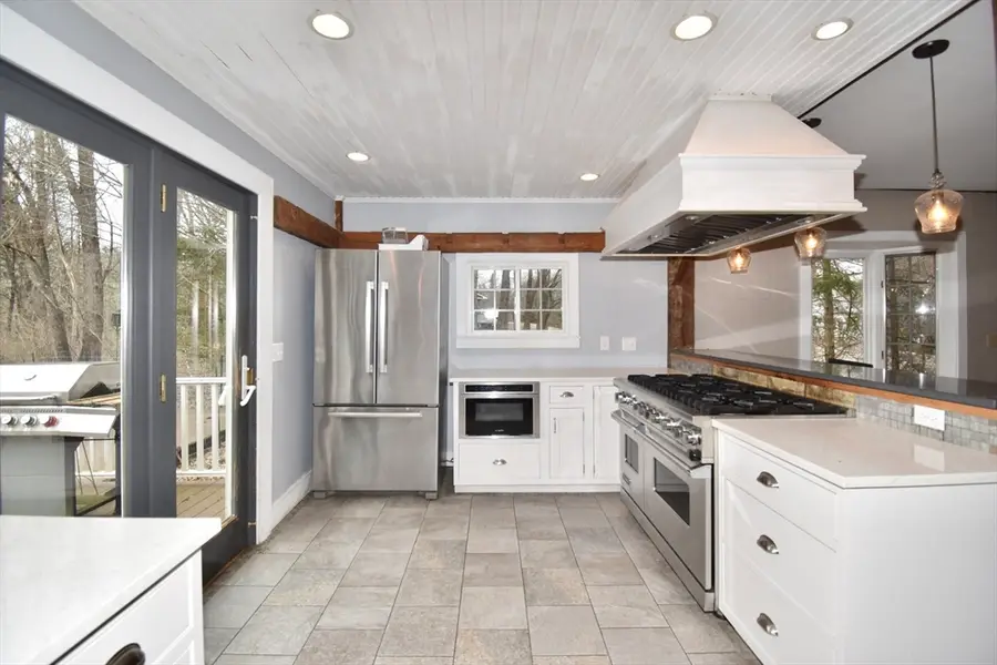 281 Mill Valley Rd, Belchertown, MA 01007 - #2