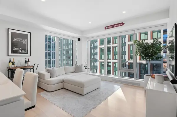 135 Seaport Blvd #1007, Boston, MA 02210