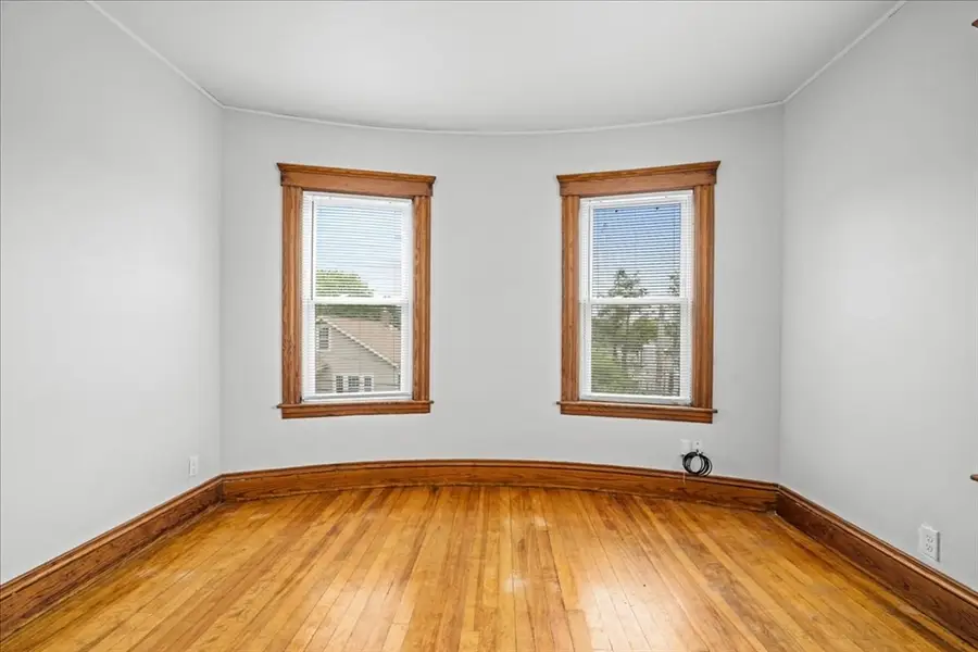 29 Tatman St, Worcester, MA 01607 - #2