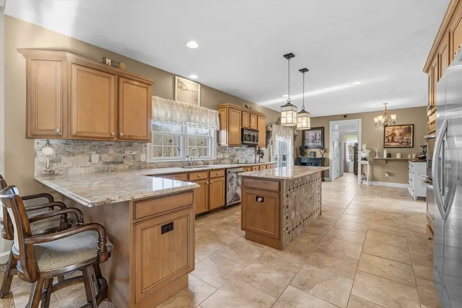 6 Meadowlark Drive, Rehoboth, MA 02769 - #3