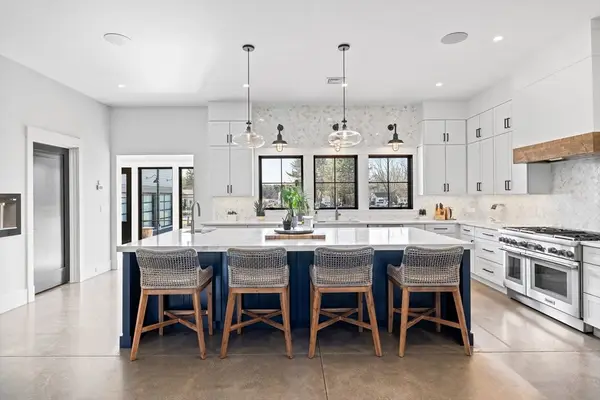 195 Lincoln Rd, Walpole, MA 02081