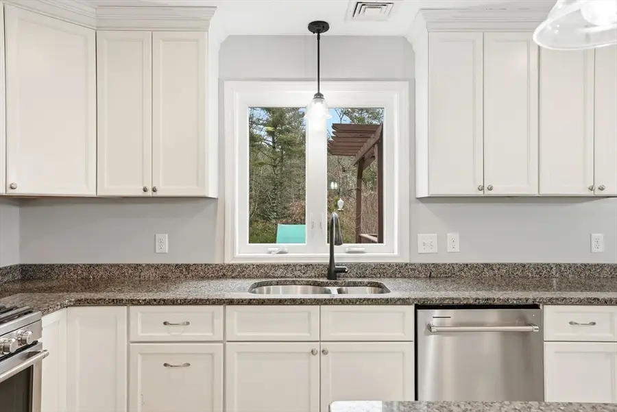 3 Fieldstone Ln, Marion, MA 02738 - #2