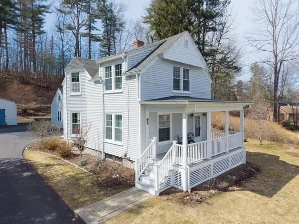 95 Sunnyside Ave, Holden, MA 01520