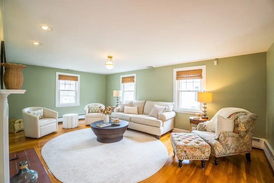 38 Cranmore Ln, Melrose, MA 02176 - #3
