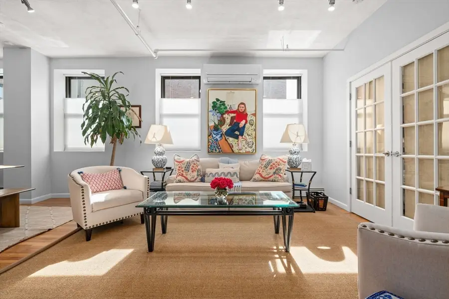 34 Plympton Street #1, Boston, MA 02118 - #3