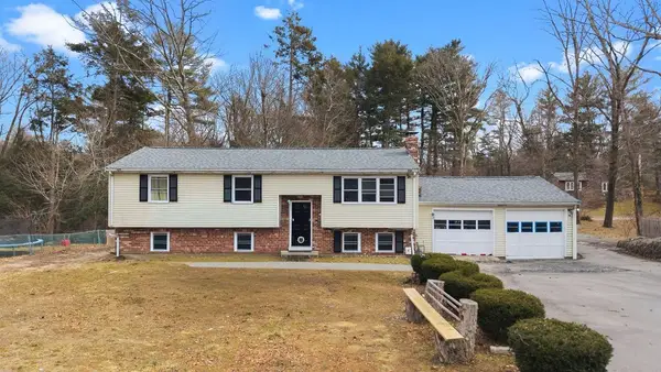 36 Kalmia Rd, Holbrook, MA 02343
