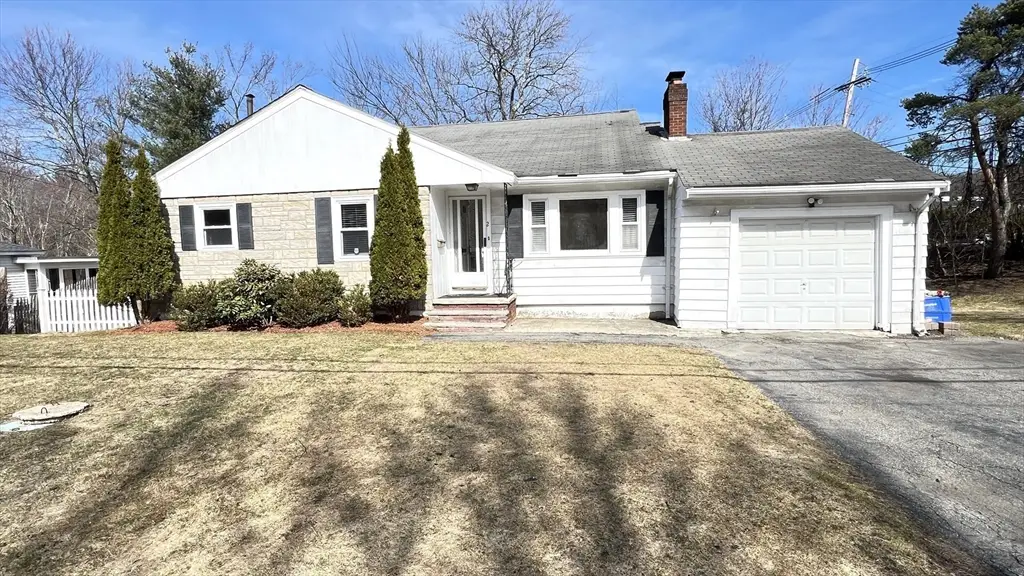 2 Carpenter Rd, Lynnfield, MA 01940 - #1