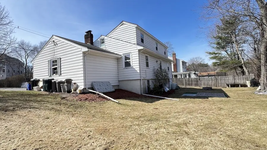 2 Carpenter Rd, Lynnfield, MA 01940 - #2