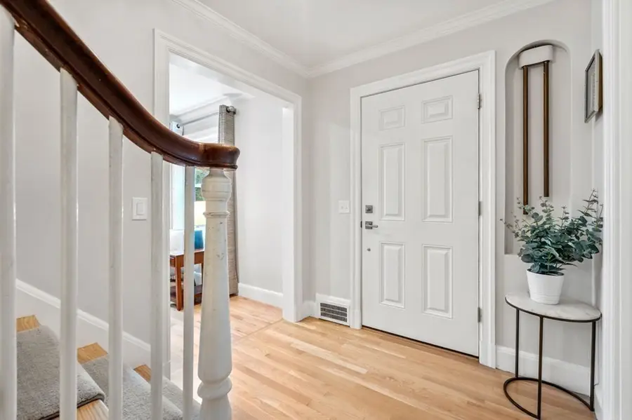 236 Mason Ter, Brookline, MA 02446 - #3