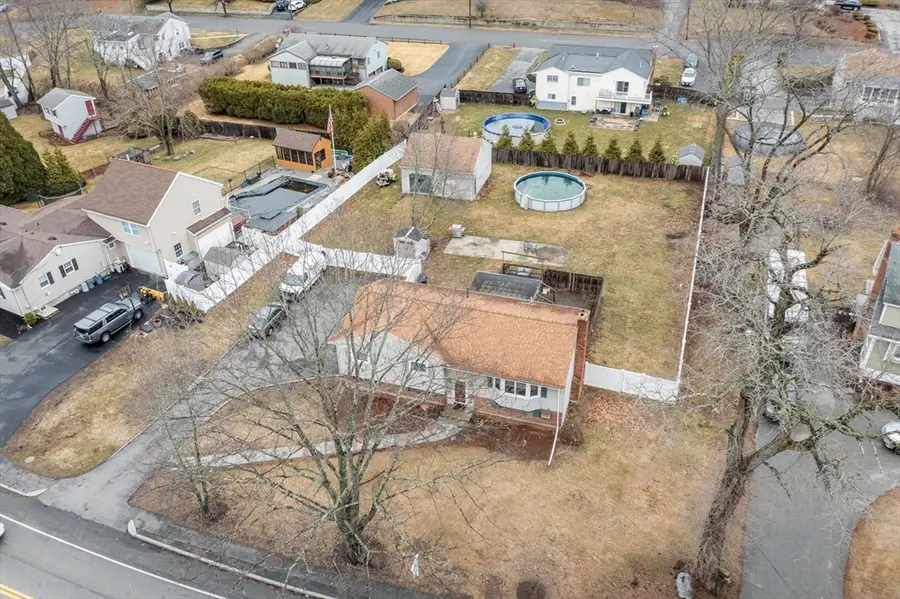 437 Lowell St, Peabody, MA 01960 - #2