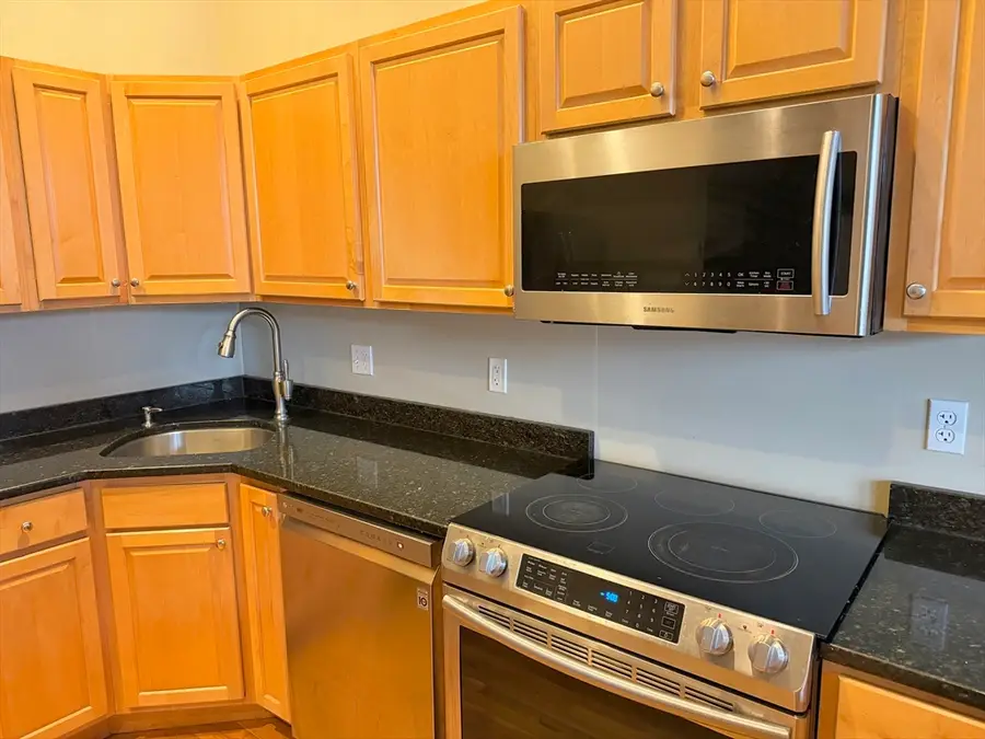 54 Central Sq #4A, Lynn, MA 01901 - #3