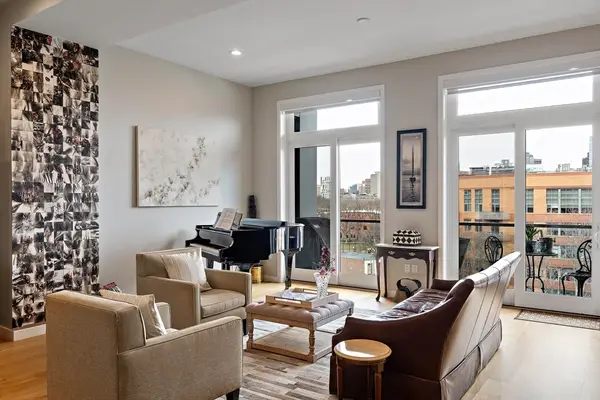 477 Harrison Ave #5B, Boston, MA 02118