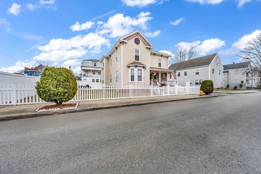 8 Ford St, Haverhill, MA 01832 - #2