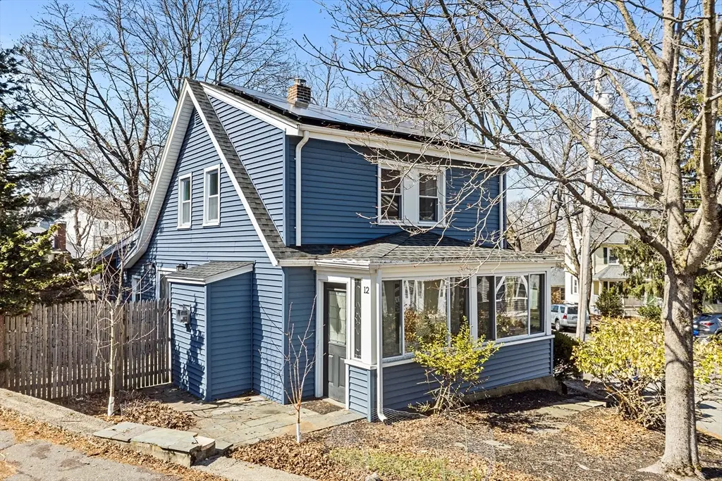 12 Arnold St, Arlington, MA 02476 - #1