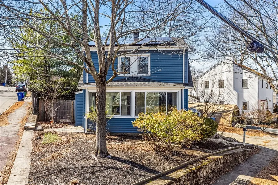 12 Arnold St, Arlington, MA 02476 - #3