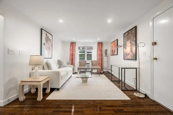 8 Commonwealth Court #7, Boston, MA 02135