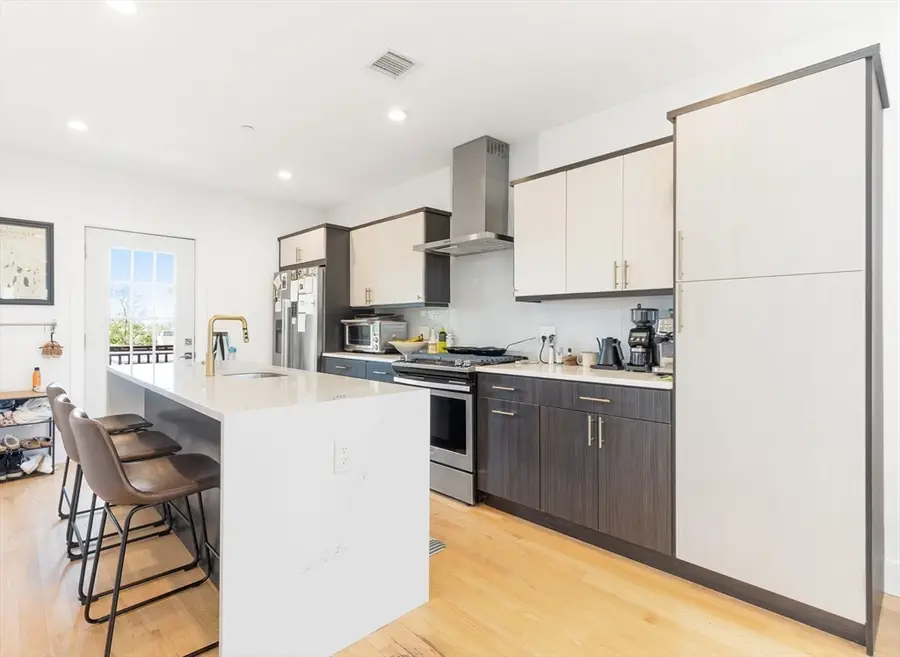 112 King Street #3, Boston, MA 02122 - #3