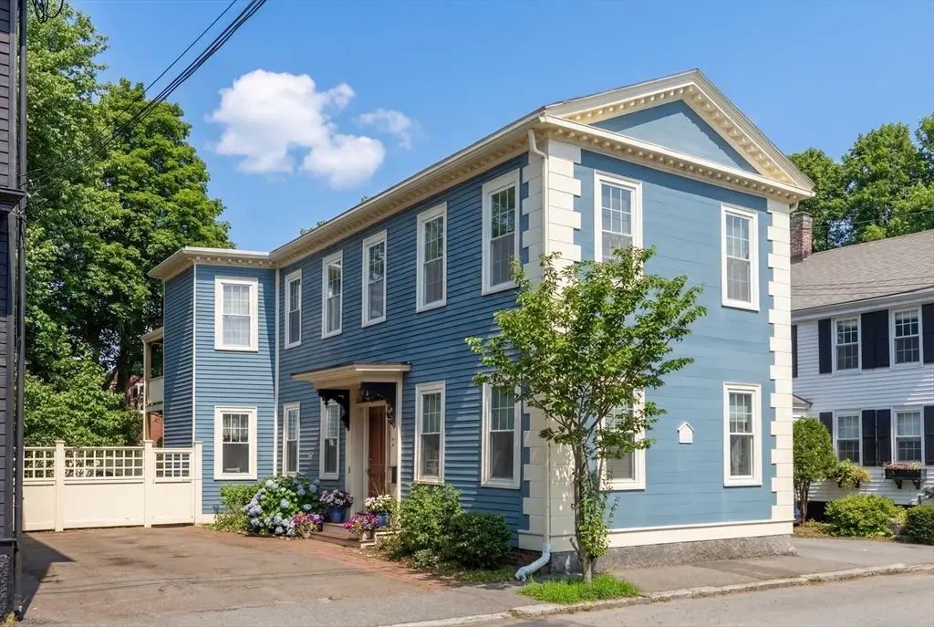 21 Briggs St #2, Salem, MA 01970 - #1