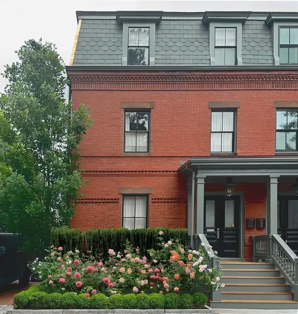 43 Waverly St, Brookline, MA 02445