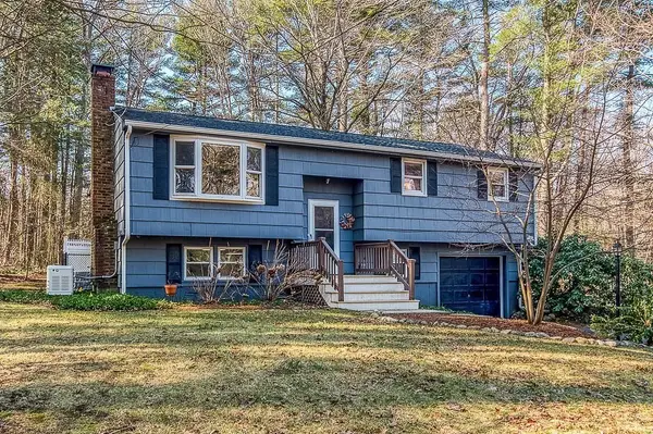 74 Anna Dr, East Bridgewater, MA 02333
