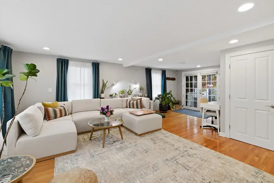 4 Glen Road, Woburn, MA 01801 - #3