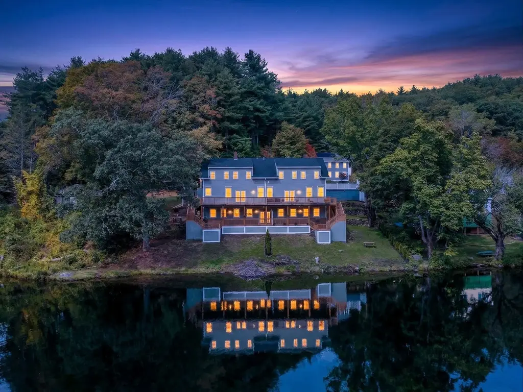 286 Grove St, Clinton, MA 01510 - #1