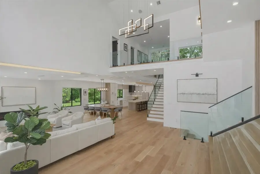 28 Bancroft St, Lynnfield, MA 01940 - #2