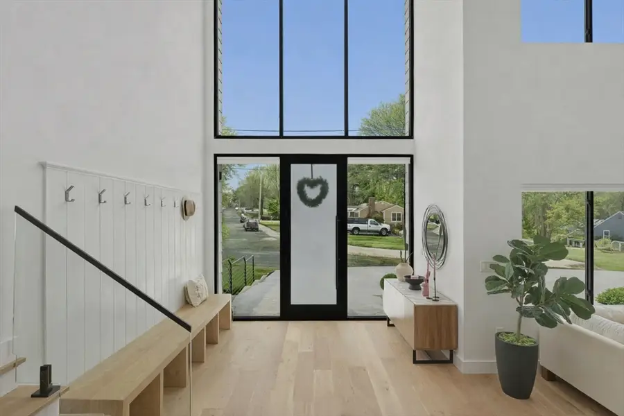 28 Bancroft St, Lynnfield, MA 01940 - #3