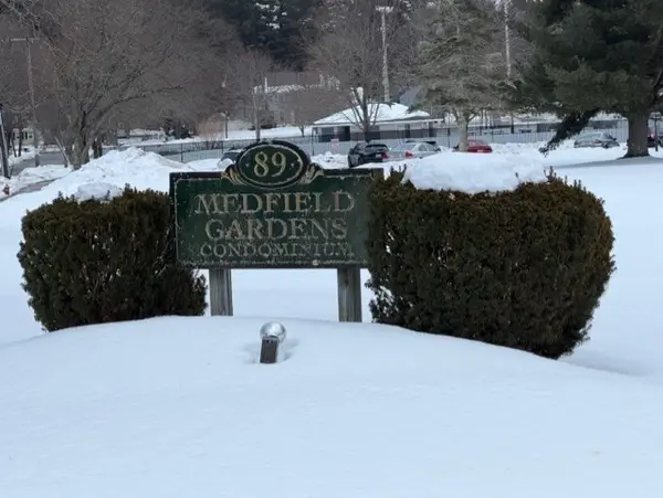 89 Pleasant St #D1, Medfield, MA 02052