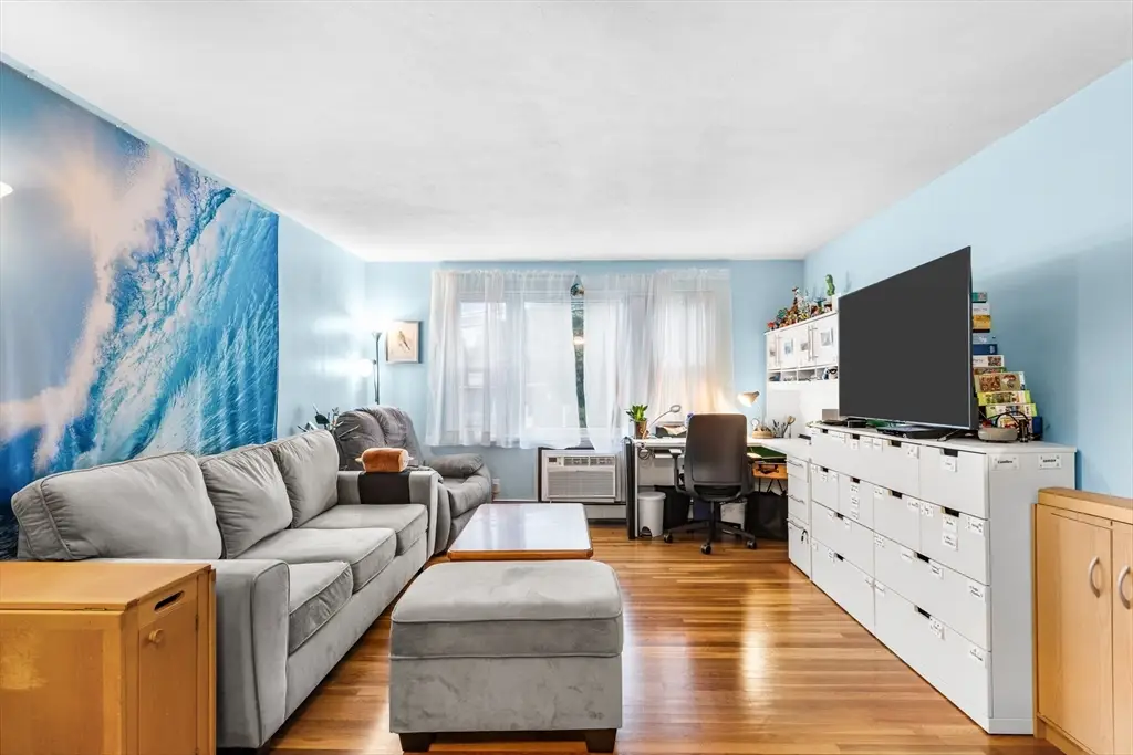 51 Warren #1-1, Waltham, MA 02453 - #1