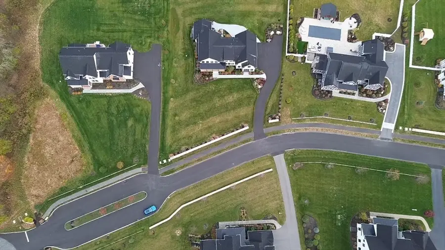 4 Dairy Farm Ln, Southborough, MA 01772 - #3