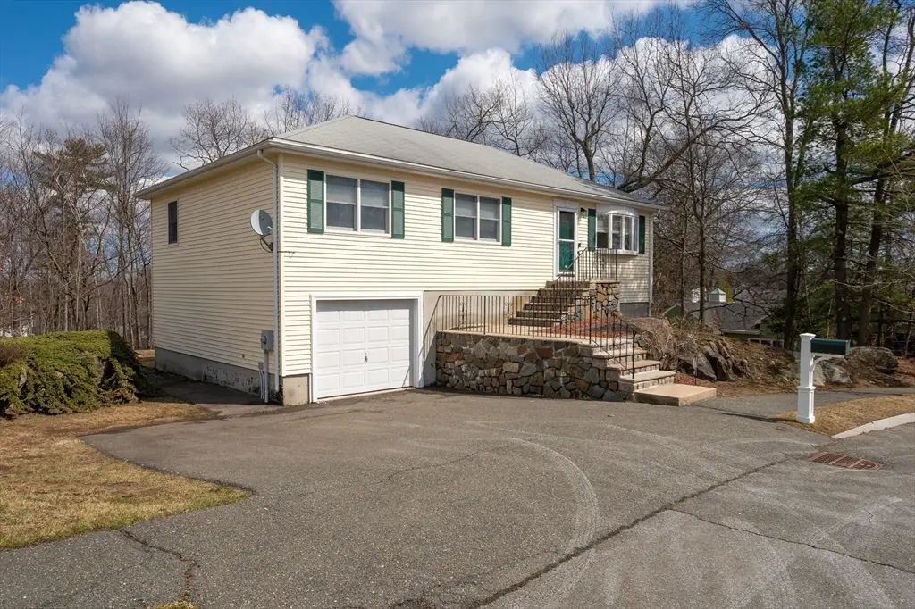11 Emerald Drive, Lynn, MA 01904 - #1