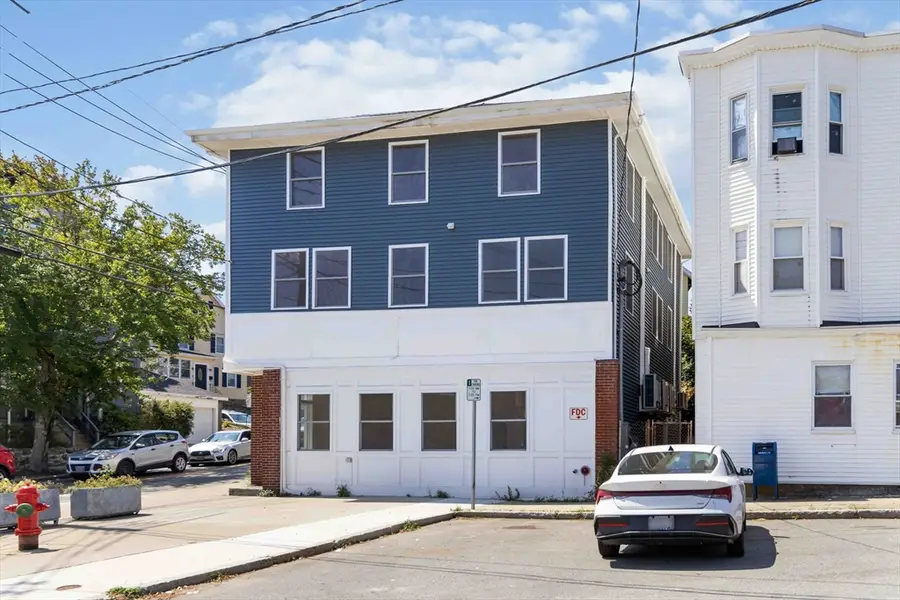 1 Glenwood St #4, Malden, MA 02148 - #3