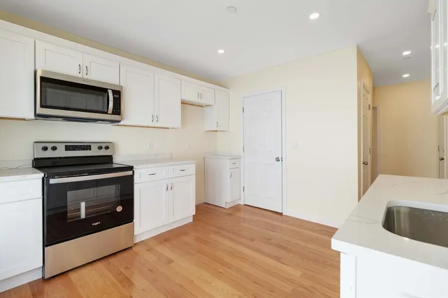 1 Glenwood St #5, Malden, MA 02148 - #3