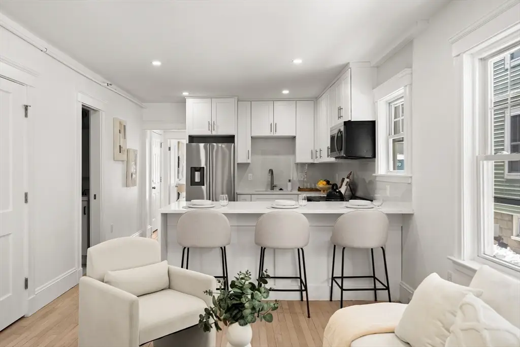 60 Derby St #3, Somerville, MA 02145 - #1