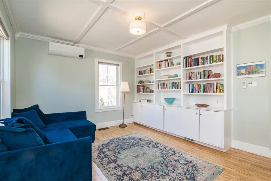 31 Lilly St, Northampton, MA 01062 - #3