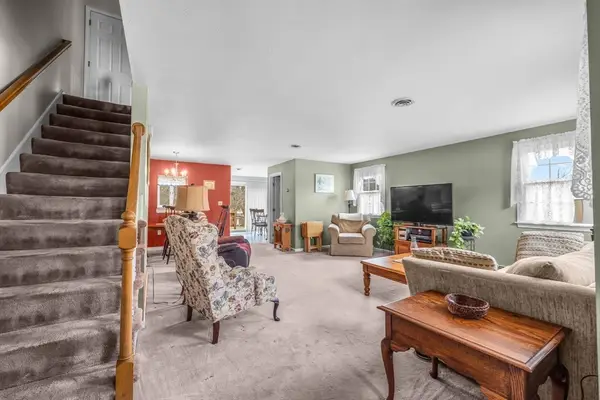 38 High St #8, Hanson, MA 02341