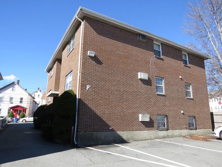 74 Harvard St, Waltham, MA 02453 - #3