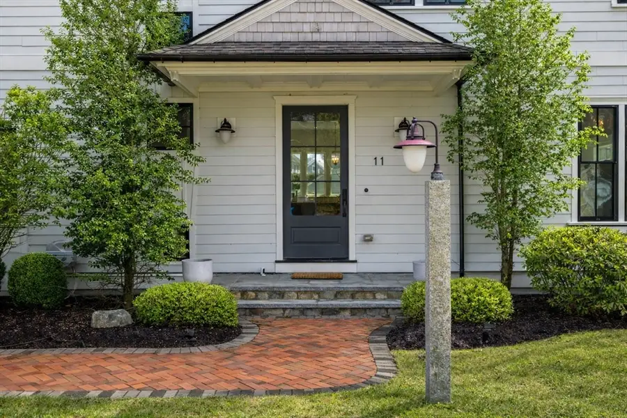 11 Fisher Ave, Wellesley, MA 02482 - #2