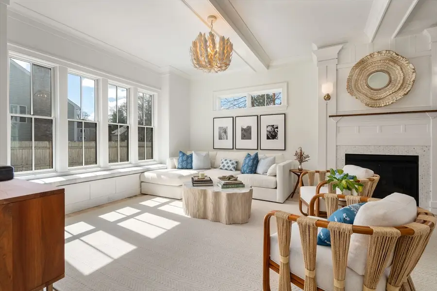 11 Fisher Ave, Wellesley, MA 02482 - #3