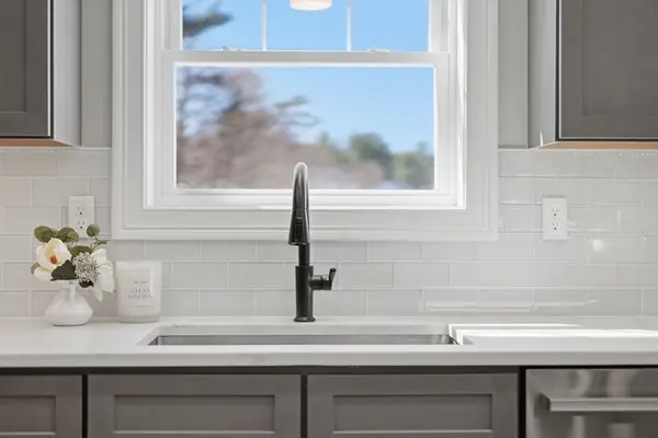 212 Montgomery Rd, Westfield, MA 01085