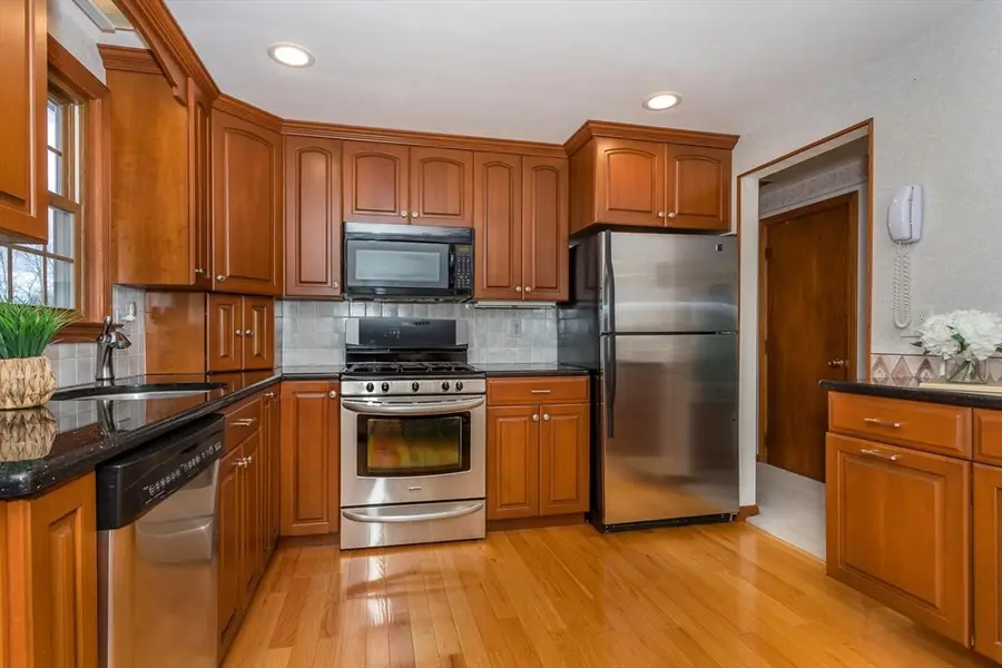 134 Curtis Ave, Stoughton, MA 02072 - #2