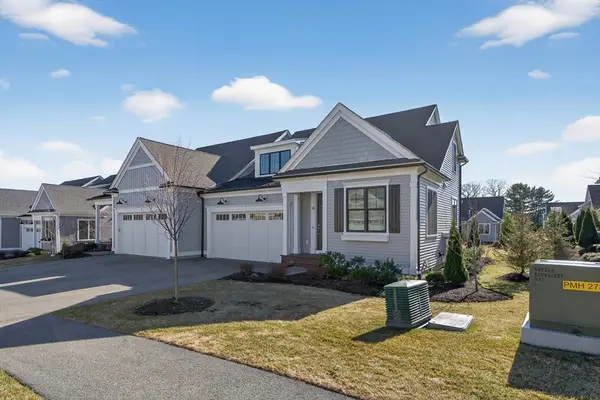 14 Callahan Dr #14, Framingham, MA 01701