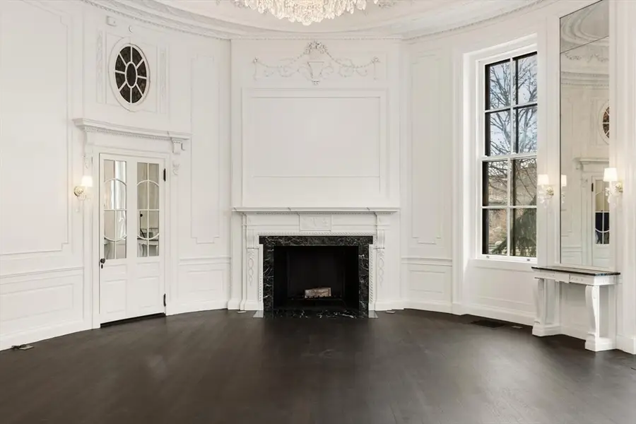 409 Commonwealth Avenue #B, Boston, MA 02215 - #2